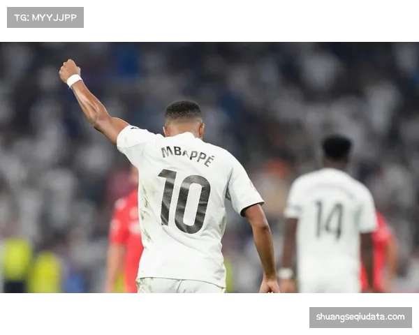 科莫控球率优势难转化，两连败后欧冠资格悬念再起